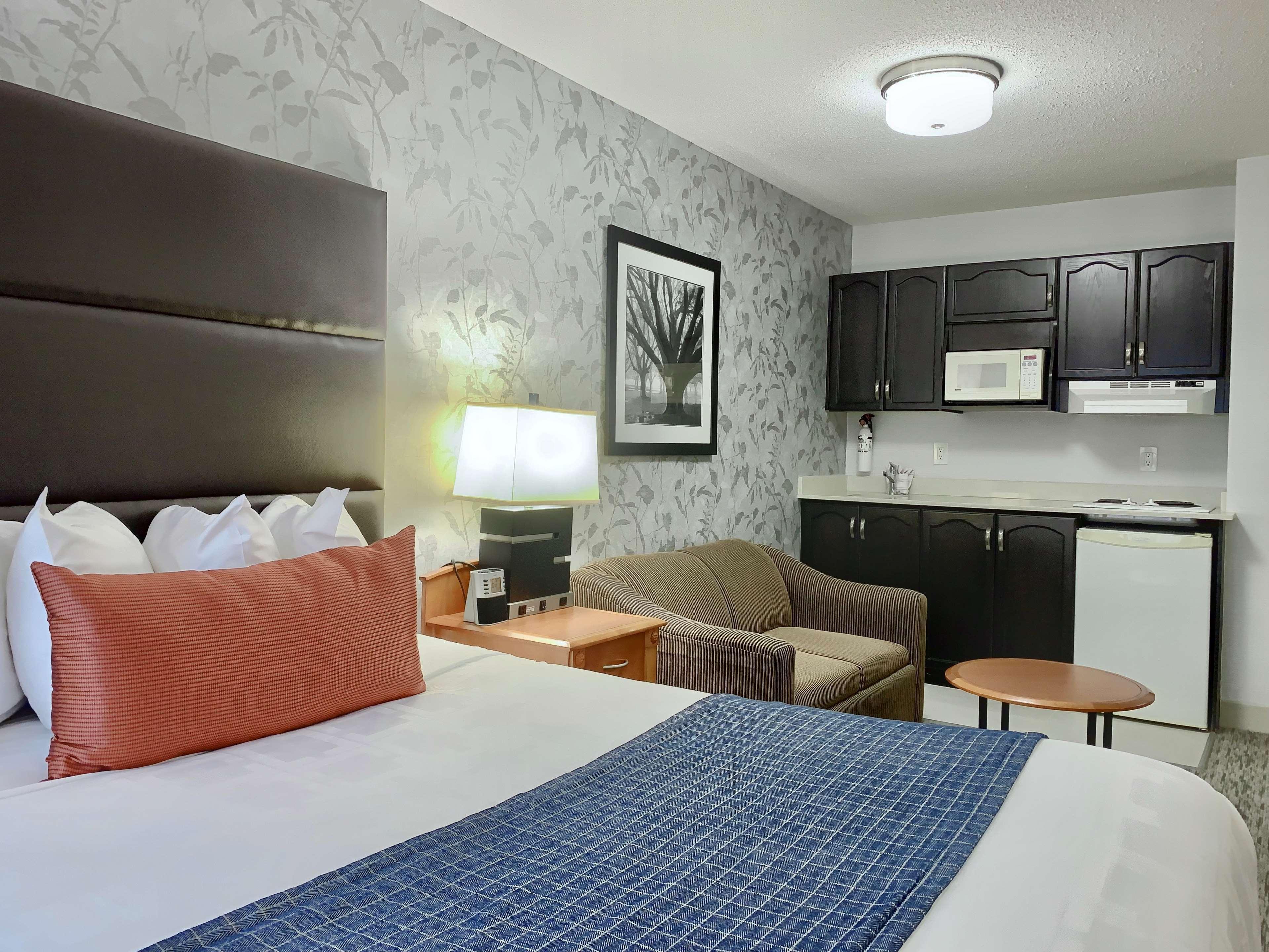 Best Western Plus Regency Inn And Conference Centre Abbotsford Ngoại thất bức ảnh