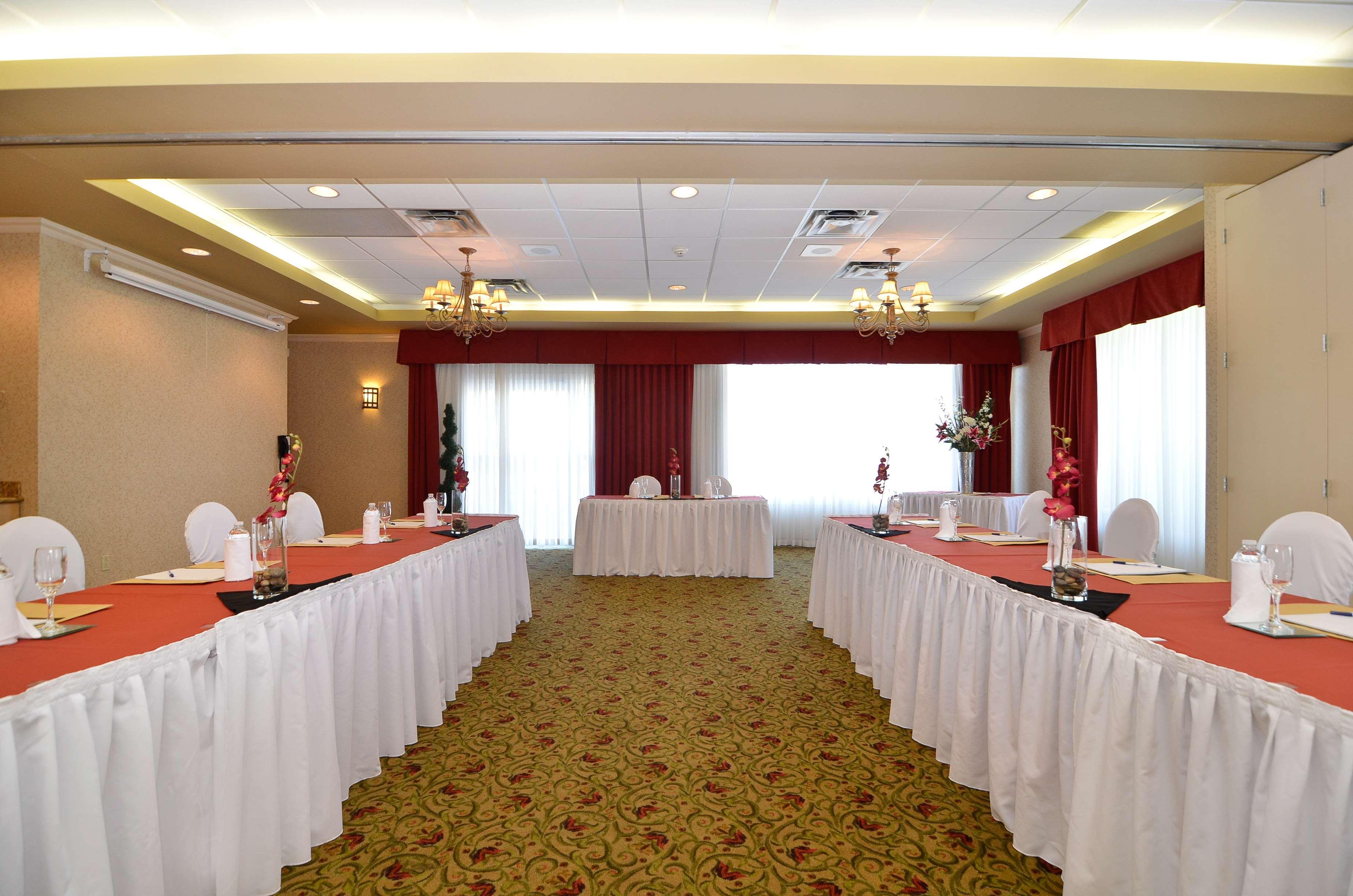 Best Western Plus Regency Inn And Conference Centre Abbotsford Ngoại thất bức ảnh