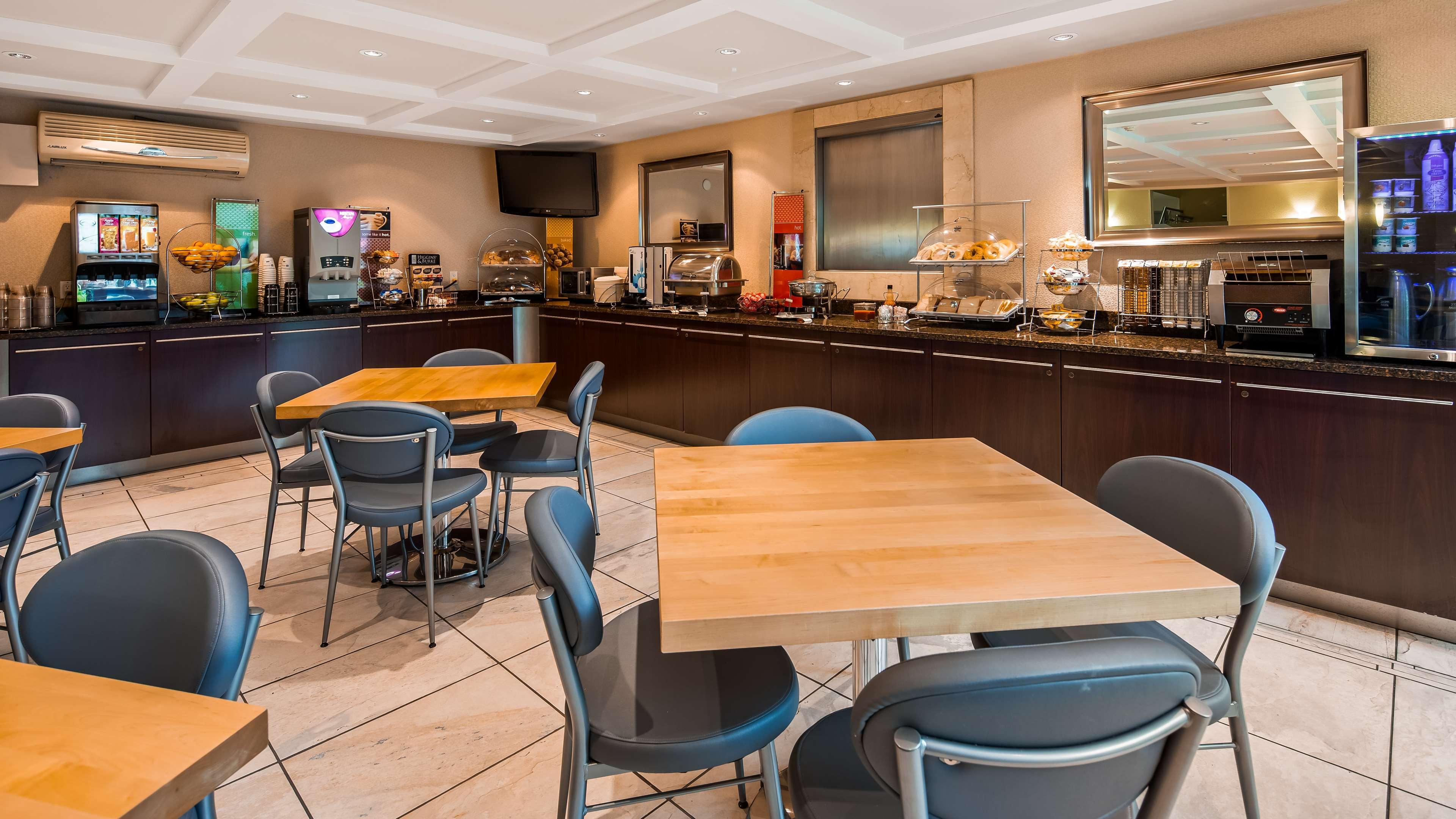 Best Western Plus Regency Inn And Conference Centre Abbotsford Ngoại thất bức ảnh
