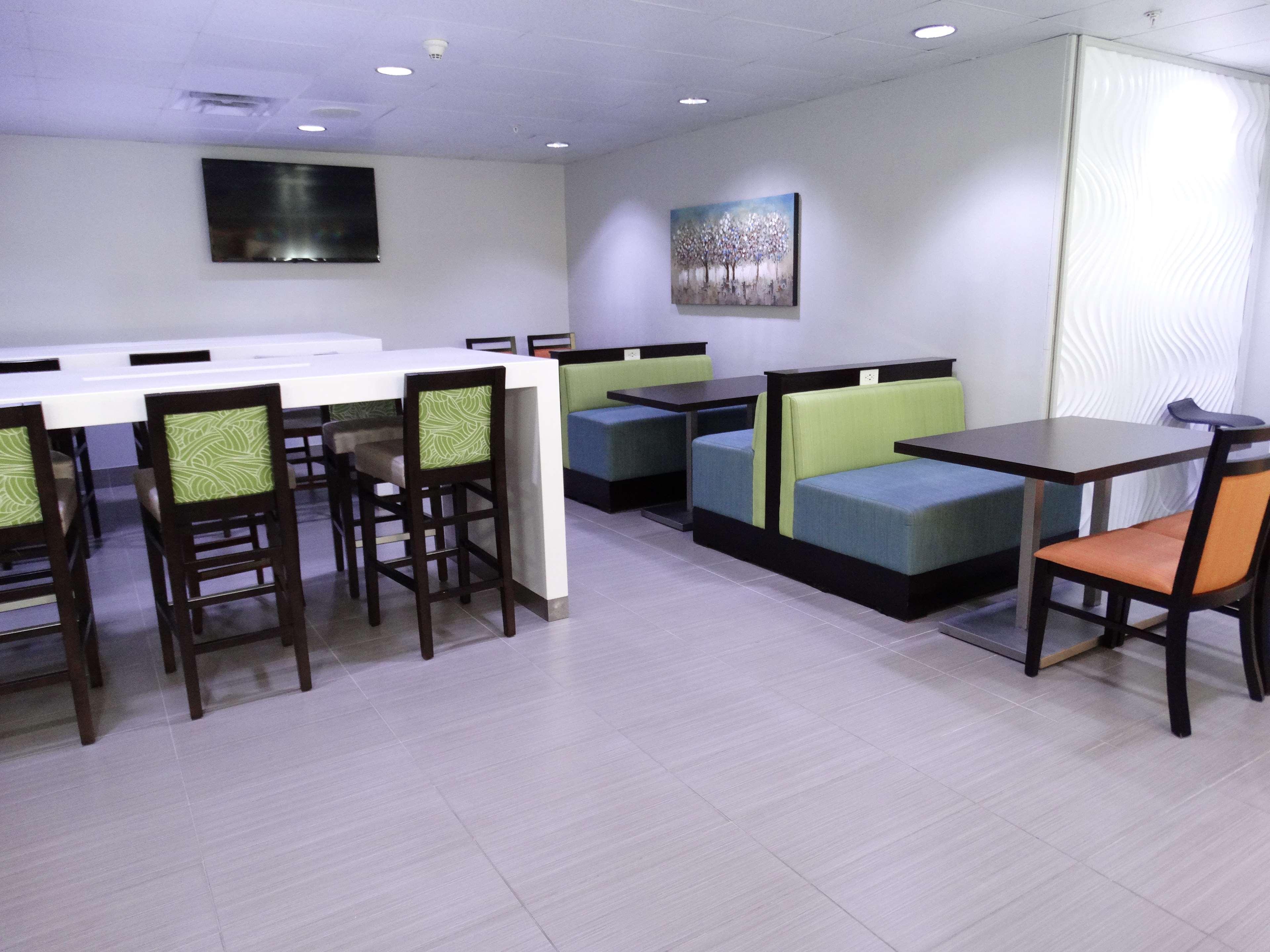 Best Western Plus Regency Inn And Conference Centre Abbotsford Ngoại thất bức ảnh